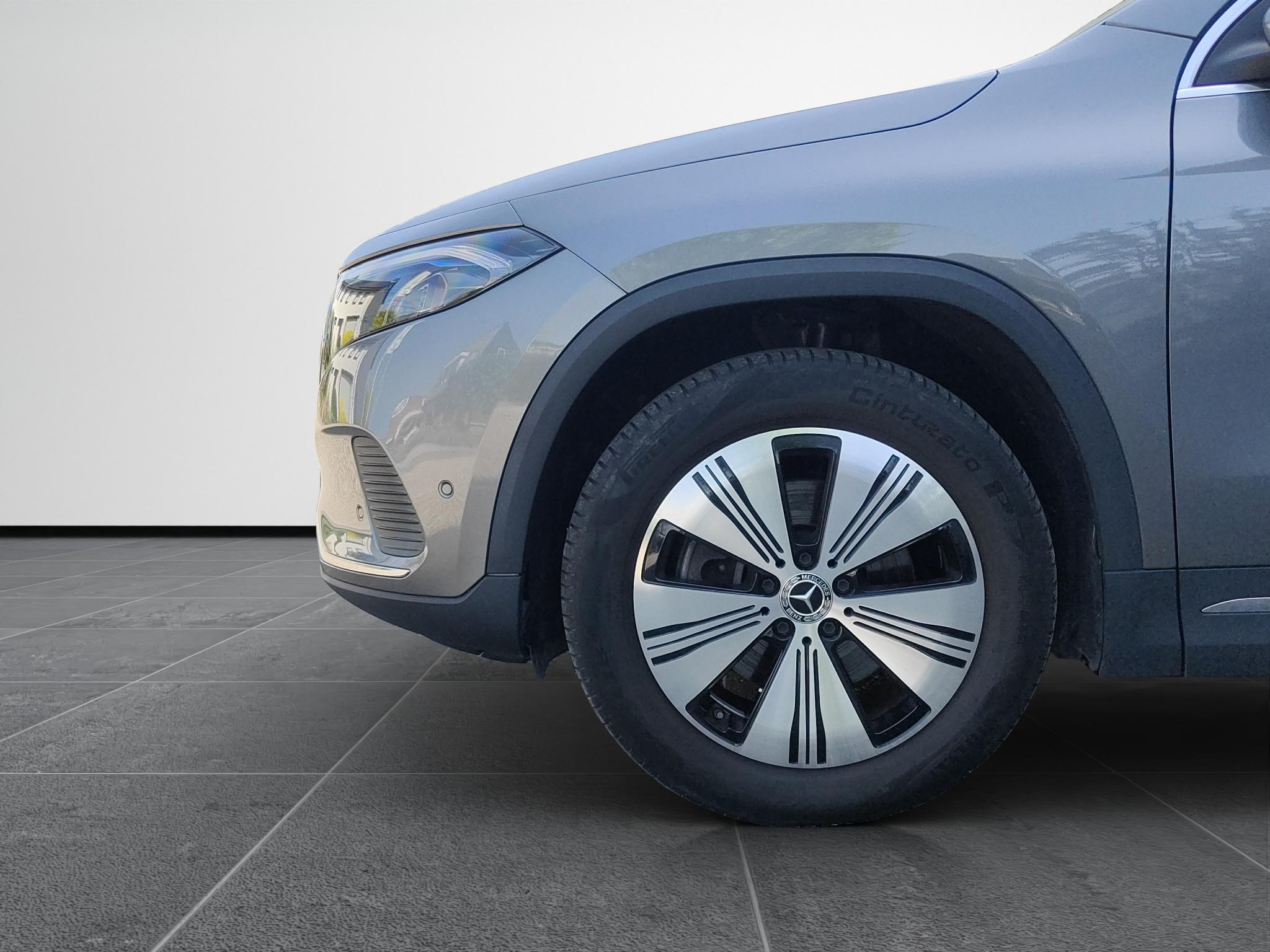 Mercedes-Benz EQA 300 4MATIC 67 kWh Progressive / Luxury Line