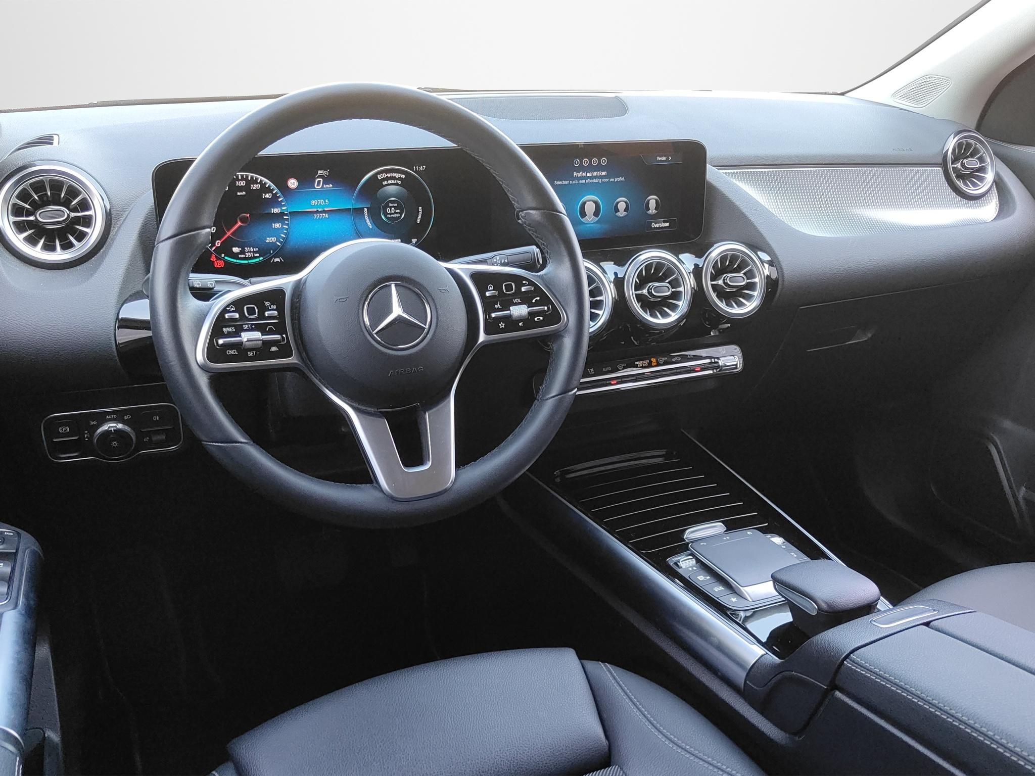 Mercedes-Benz EQA 300 4MATIC 67 kWh Progressive / Luxury Line