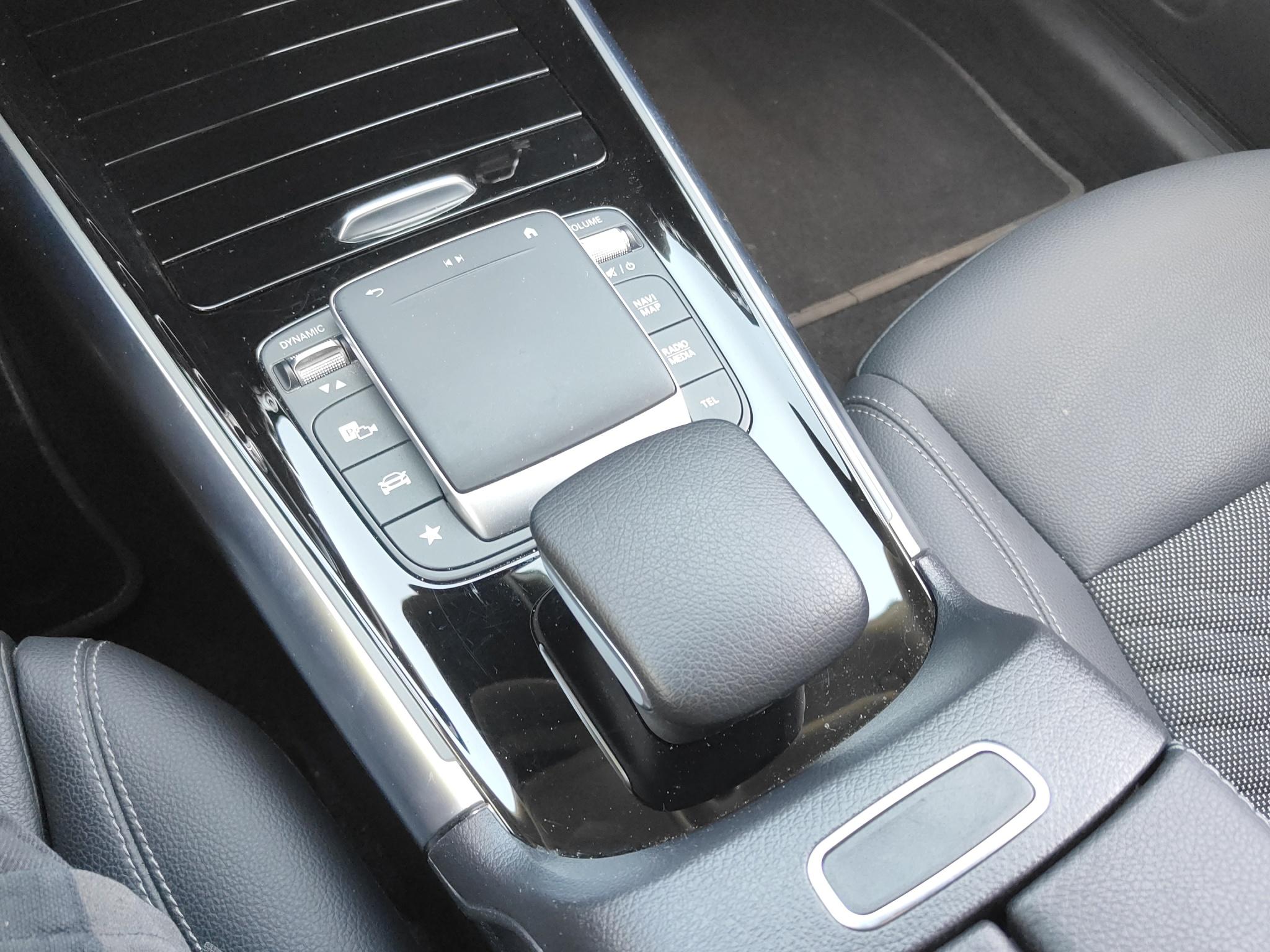 Mercedes-Benz EQA 300 4MATIC 67 kWh Progressive / Luxury Line