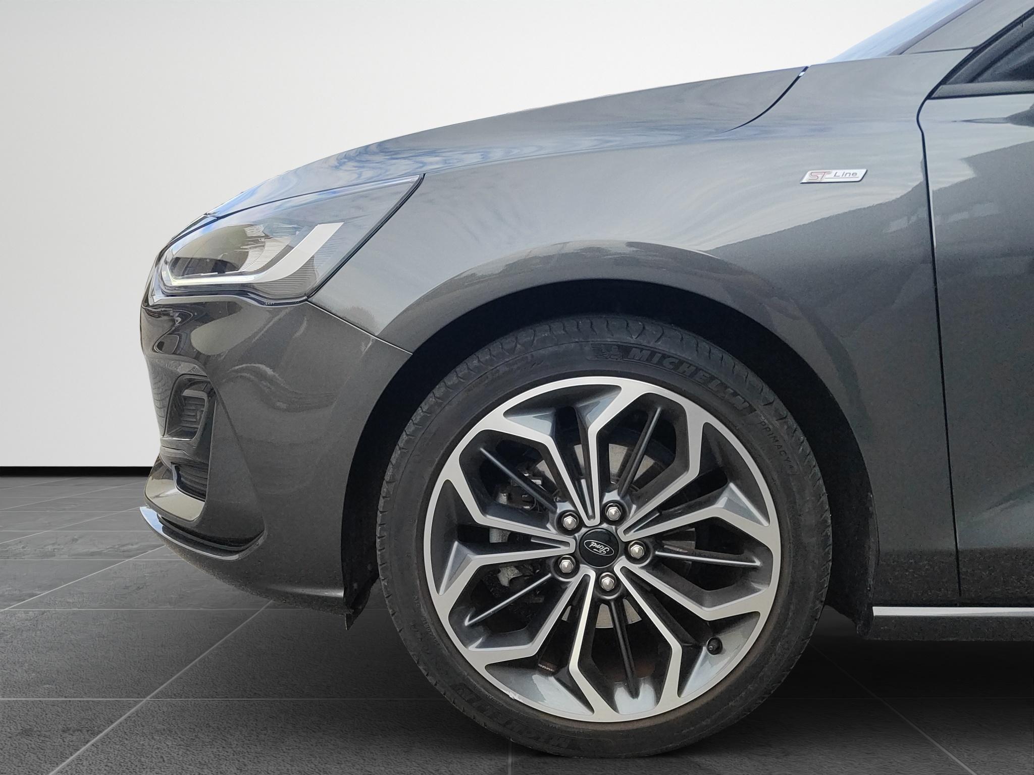 Ford Focus Wagon 1.0 EcoBoost Hybrid ST Line