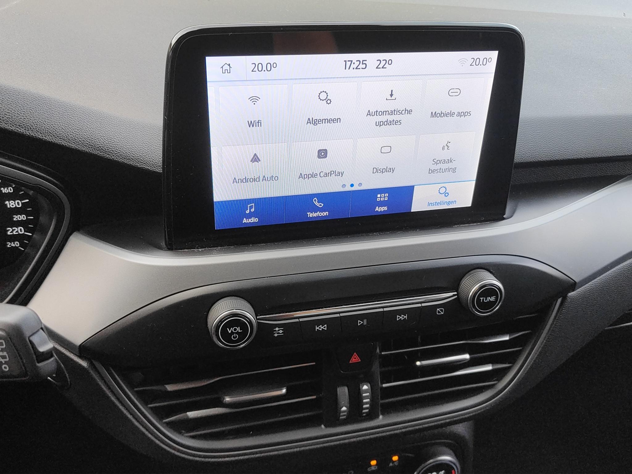 Ford Focus Wagon 1.0 EcoBoost Hybrid ST Line